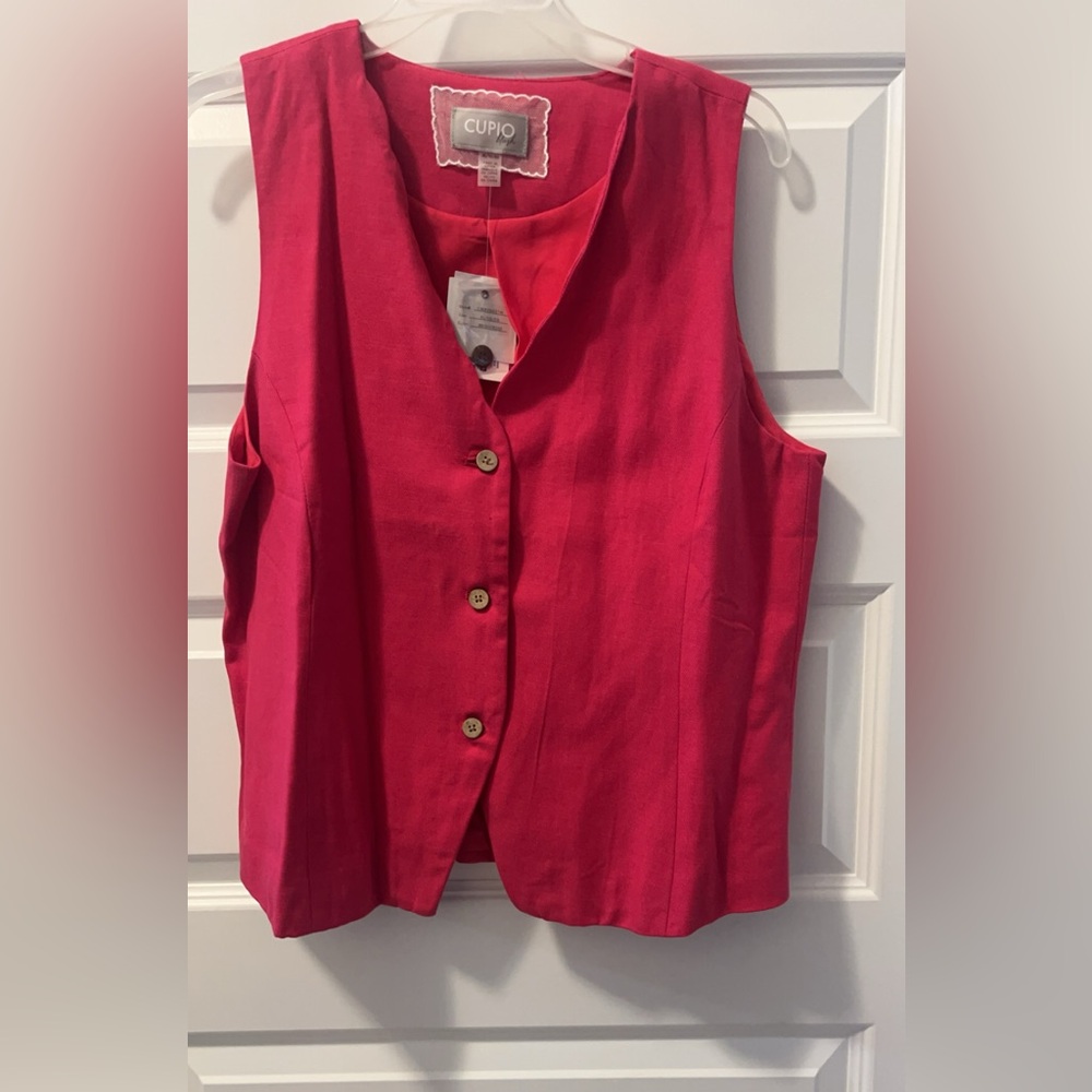 Cupio Bright Pink Button-Down Vest